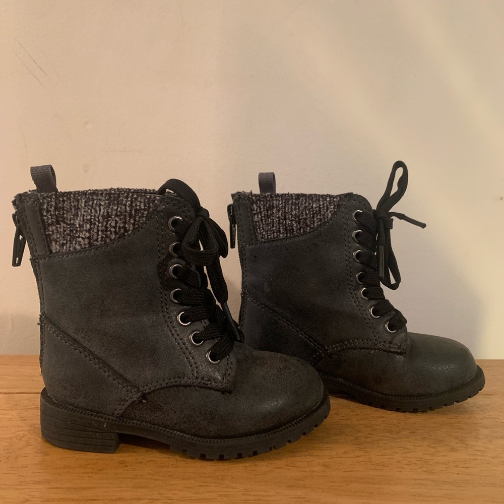 Koala Kids Boots Combat Style Size 5 black grey GUC
